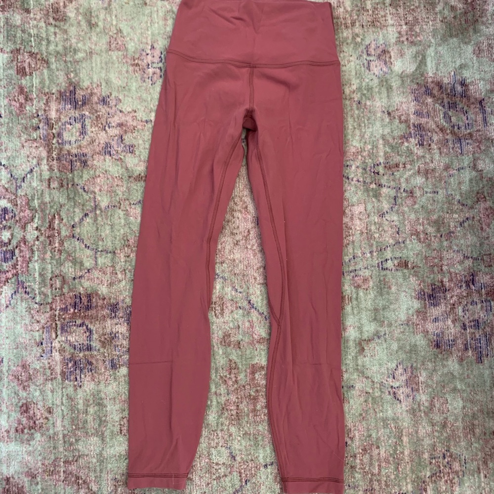Pink aligns